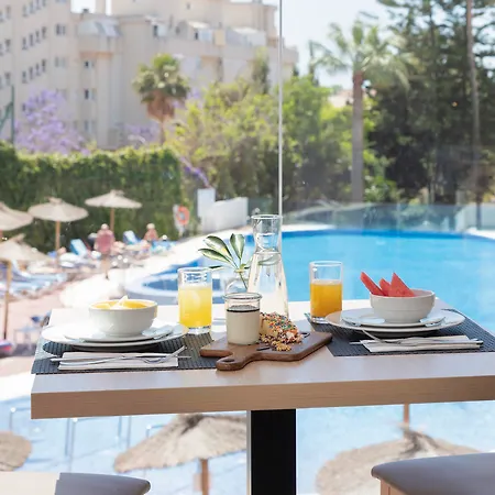 Palia Palomas Hotell 4*