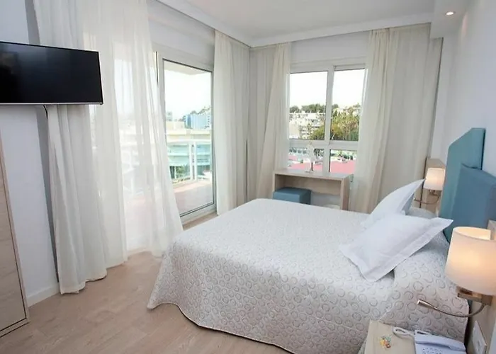 Palia Palomas Hotel 4*